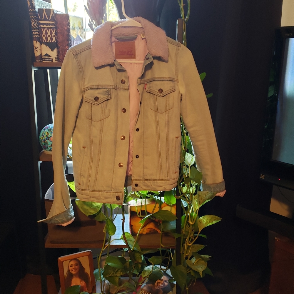 NWOT Levi jacket